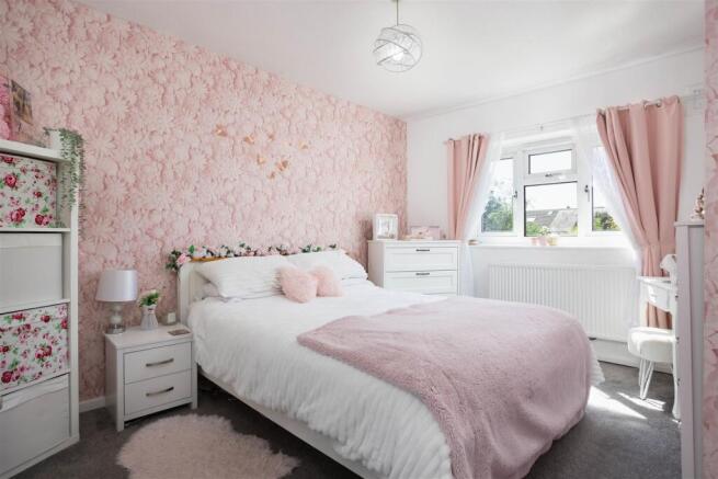 2 bed Semi-Detached for sale Image 7