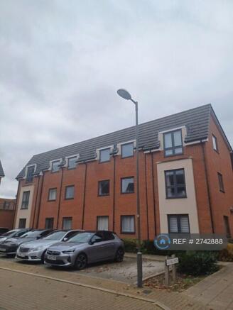 Irving Path, Aylesbury, Hp19