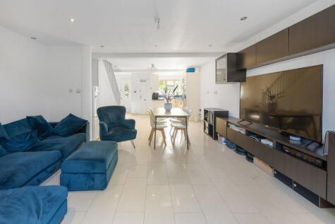 Acacia Road,London,E11 3QG
