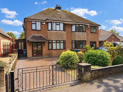 Albutts Road, Brownhills, Walsall WS8 7ND