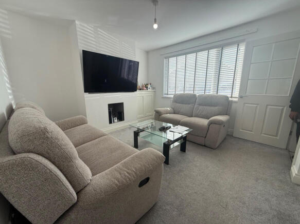 Three Bedroom House on Stonehill Avenue in Birsta