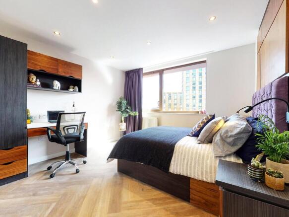 3 bed Apartment to rent Image 12