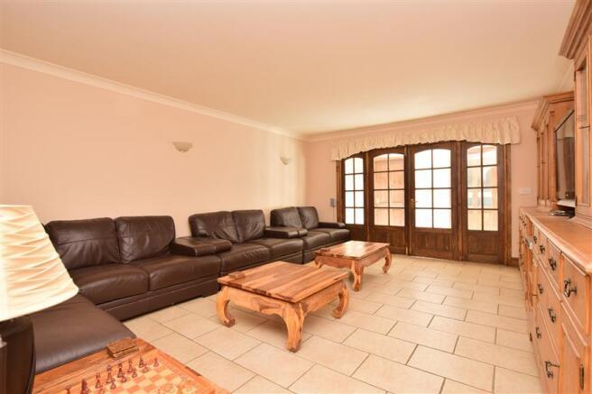Cinema/TV Room