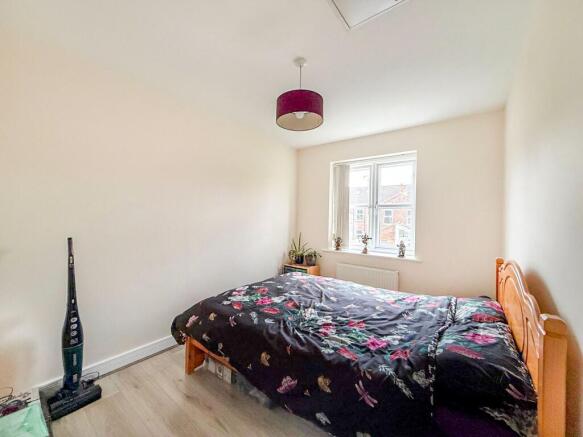 4 bed Block of Apartments for sale Image 8
