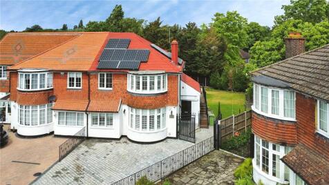 Mottingham Gardens, London, SE9