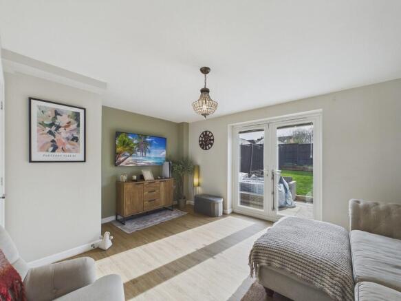 CAM04726G0-PR0042...