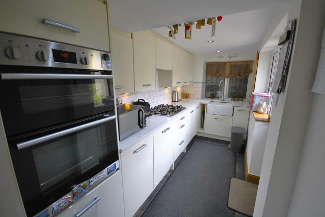 3 bed Barn Conversion for sale Image 11