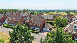 38, Wychwood Park, Crewe CW2 5GP