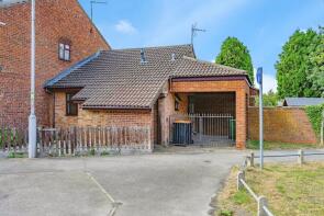 179, Spoondell, Dunstable LU6 3JX