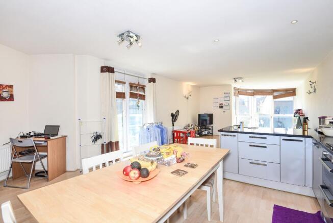 Dining/Kitchen Area