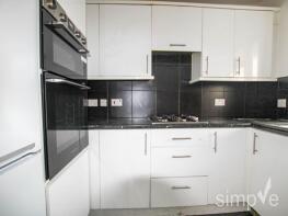 11, Chiltern Court, Widmore Road, Uxbridge UB8 3BJ