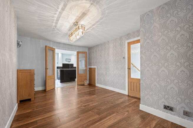 3 bed Detached for sale Image 12