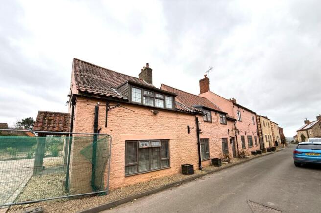 The Bell Inn, 3a and 3b Far Lane, Coleby, Lincoln LN5 0AH