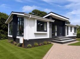 7, The Lawns, Fairlee Road, Newport PO30 2PT