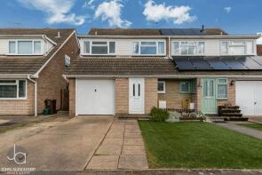 15, Holm Oak, Colchester CO2 8QA