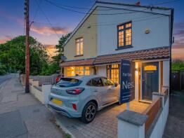44, London Road, Wickford SS12 0AN
