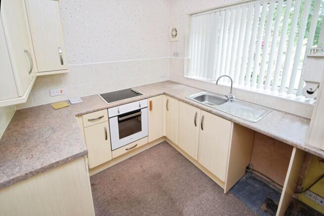 2 bed Apartment for sale Image 4