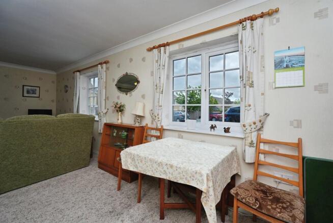 2 bed Apartment for sale Image 5