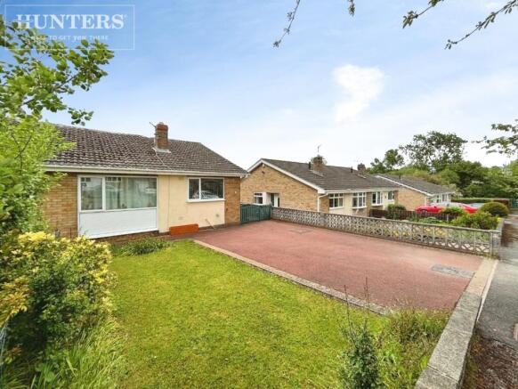2 bed Semi-Detached Bungalow for sale Image 10