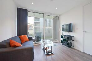 13, 10 Aurora Apartments, Buckhold Road, London SW18 4FW