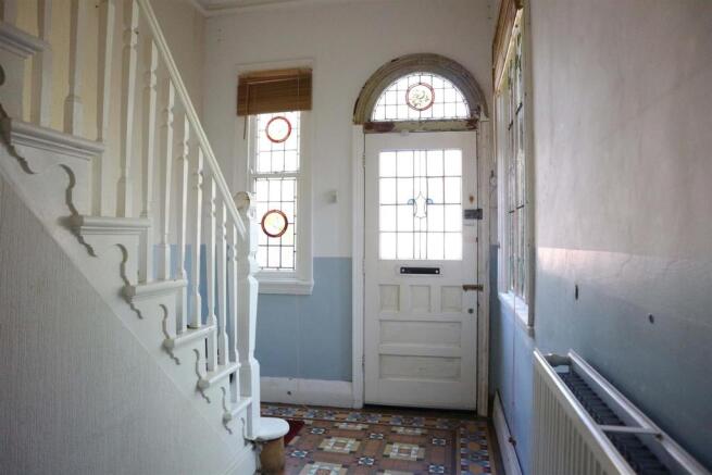 ENTRANCE HALLWAY