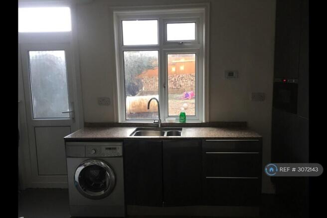 Kitchen Windows To The Garden