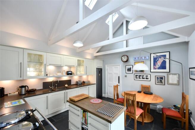 Kitchen Dining Area