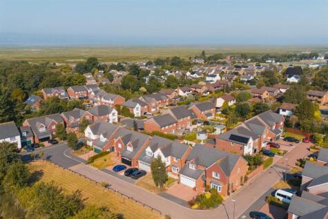 Lapwing Way, Parkgate, Neston