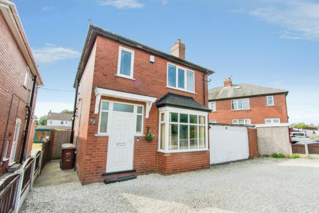3 bed Detached for sale in castleford