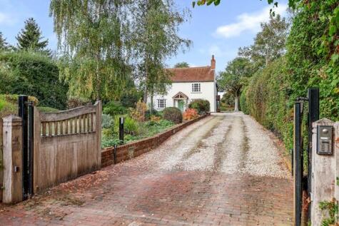 Dunmow Road, Fyfield, CM5