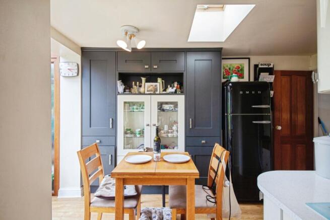 3 bed Semi-Detached for sale Image 4