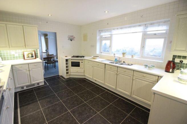 Kitchen pic 2