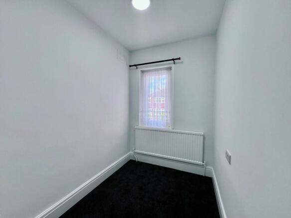 3 bed Semi-Detached to rent Image 7