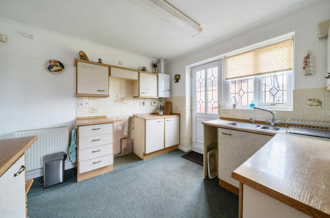 2 bed Bungalow for sale Image 6