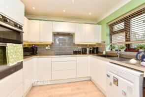 8, Hopsons Place, Sheerness ME12 3HE