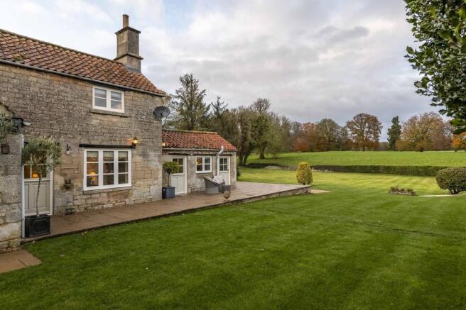 House and garden ...