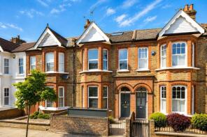 7, Durham Road, London W5 4JR