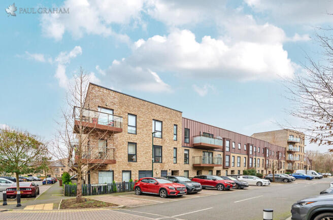 c6f965eb-bb9f-493...