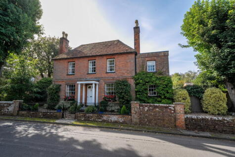 Hill Road, Oakley, Basingstoke, RG23 7HS