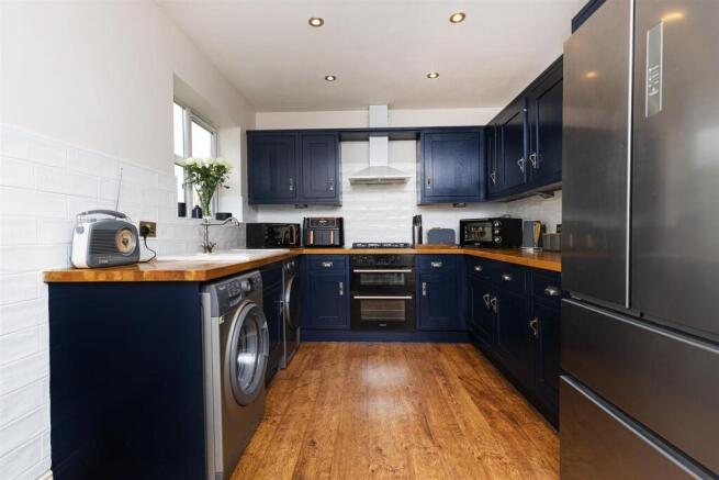 Bramleys Estate Agents - Suffolk Rise - Ferndale (