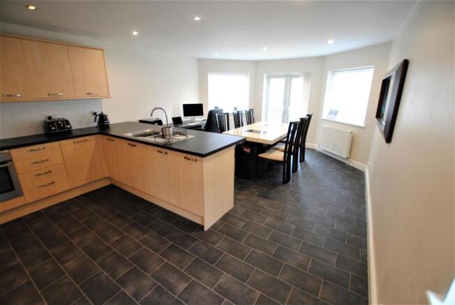 68 st marg kitchen 1.jpg