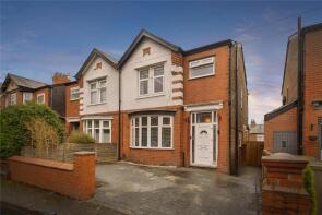 45, Linden Park, Manchester M19 2PQ