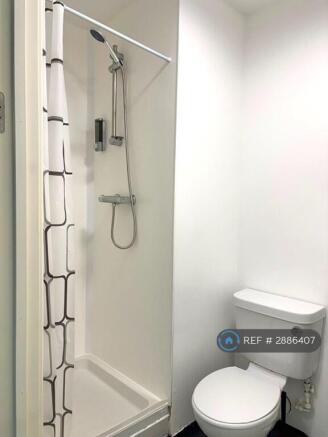 1 bed Flat Share to rent Image 9