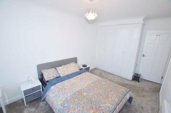 MAIN BEDROOM