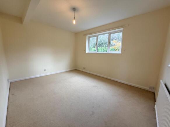 Bedroom 3.jpg