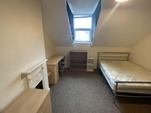 1 bed Terraced to rent Image 10