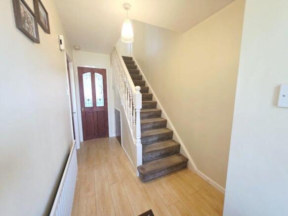 Sunholme Drive, Wallsend photo 5