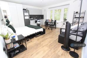 Basement Flat, 160, Junction Road, London N19 5QQ