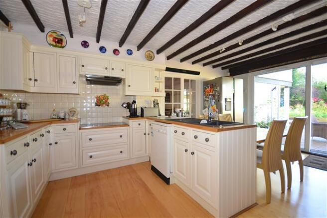 Kitchen Breakfast Area