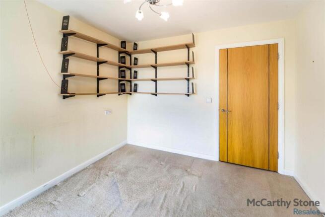 2 bed Apartment for sale Image 11